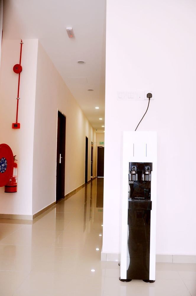 Gem Hotel Nusajaya  Exterior foto
